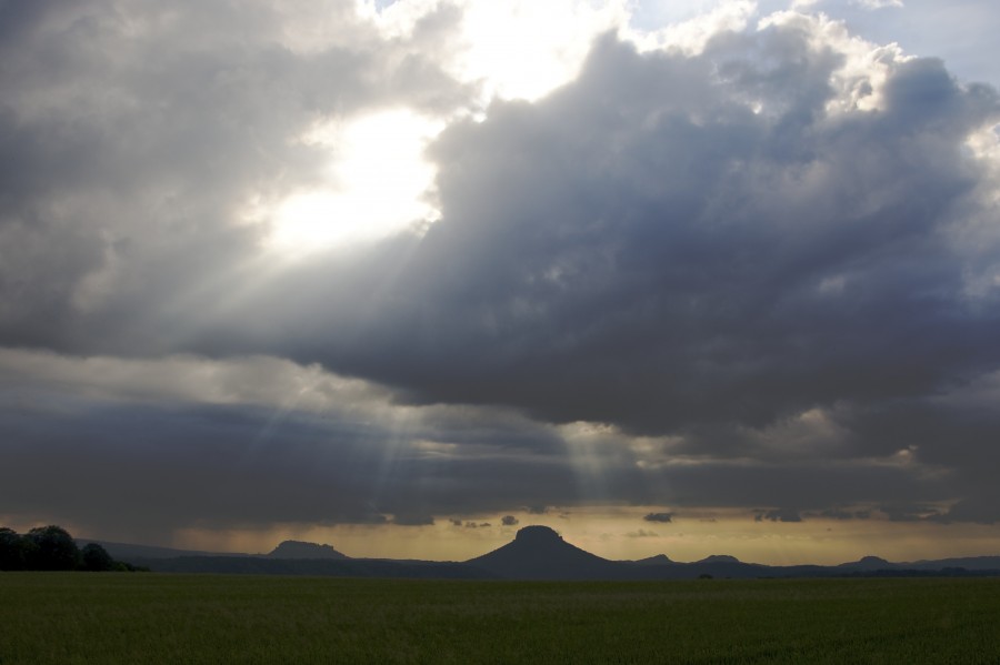 Himmel über Festung Köngistein und den Pfaffenstein Himmel über Festung Köngistein und den Pfaffenstein