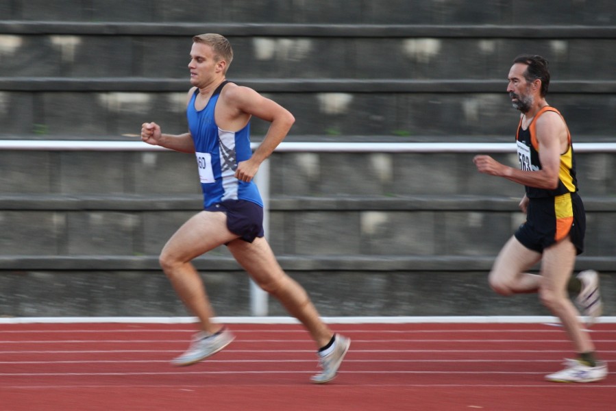 Verfolgung beim 1500 m Lauf