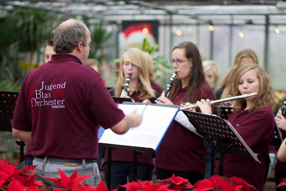 Jugendblasorchester Weihnachtskonzert in der Gärtnerei Jugendblasorchester Weihnachtskonzert in der Gärtnerei