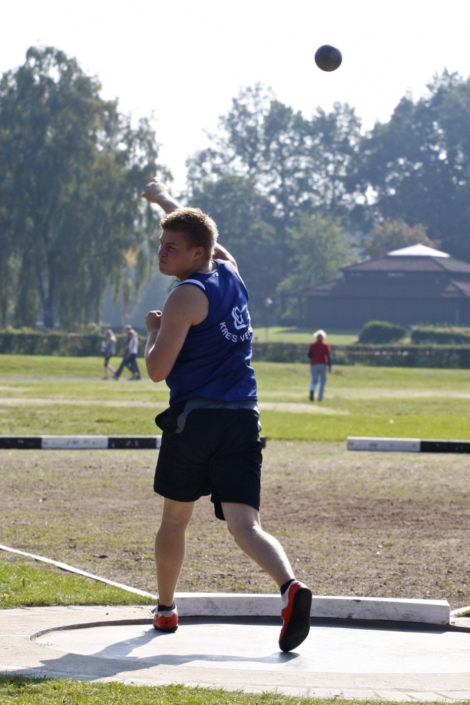 NLV/BLV Landesmeisterschaften in Verden: Kugelstoßen männliche Jugend A Lennart Carstens LG Kreis Verden (395) NLV/BLV Landesmeisterschaften in Verden: Kugelstoßen männliche Jugend A Lennart Carstens LG Kreis Verden (395)