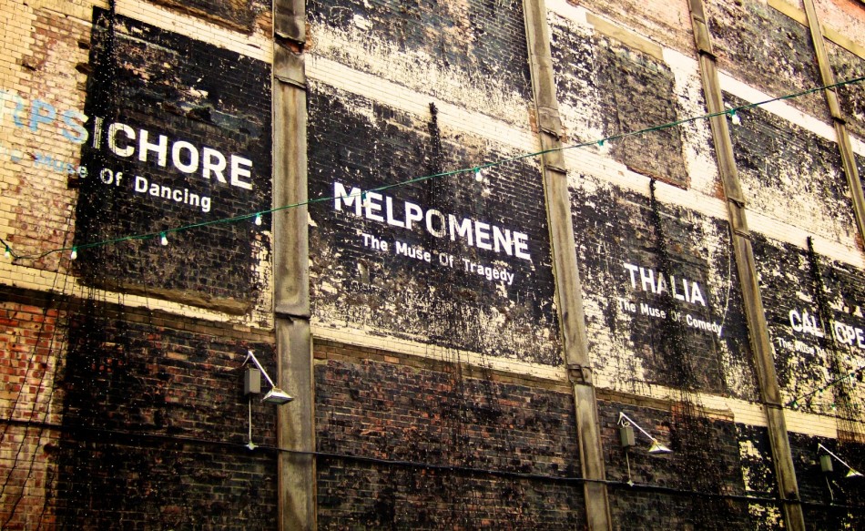 London: alte Mauer mit Beschriftung London: alte Mauer mit Beschriftung