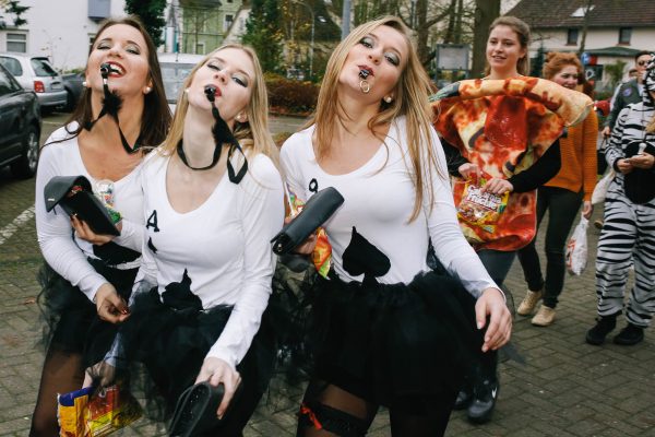 Der Jahrgang 12 des Gymnasiums am Wall Verden feiert am 11.11.2015 den traditionellen "Chaostag am GaW"