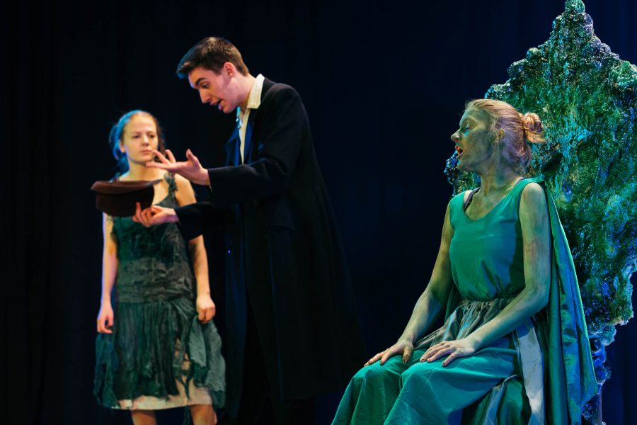 Theater AG Gymnasium am Wall Verden - "Auf der Suche nach Peer Gynt"