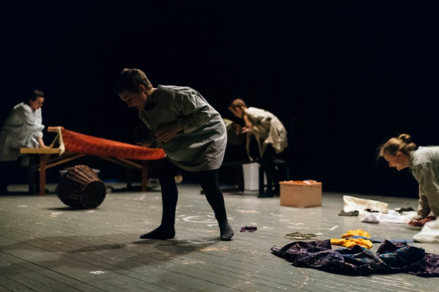 Theater AG Gymnasium am Wall Verden - "Auf der Suche nach Peer Gynt"