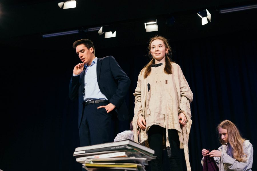 Theater AG Gymnasium am Wall Verden - "Auf der Suche nach Peer Gynt"