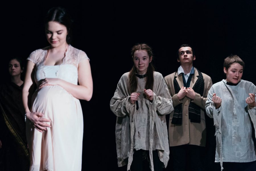 Theater AG Gymnasium am Wall Verden - "Auf der Suche nach Peer Gynt"