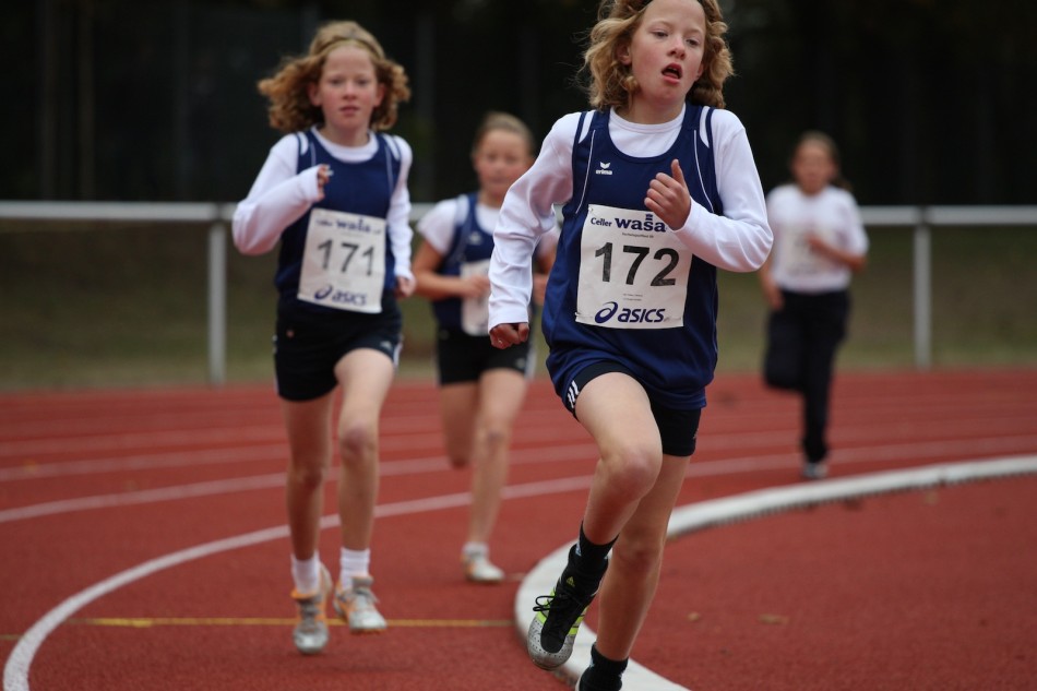 Celler Leichtathletik Herbstsportfest: 800 m Lauf